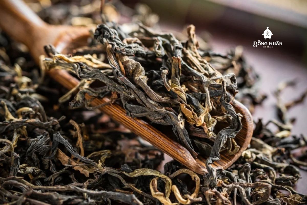 TẠI SAO HỒNG TRÀ LÀ BLACK TEA? CÁC YẾU TỐ ẢNH HƯỞNG ĐẾN MÀU SẮC CỦA HỒNG TRÀ